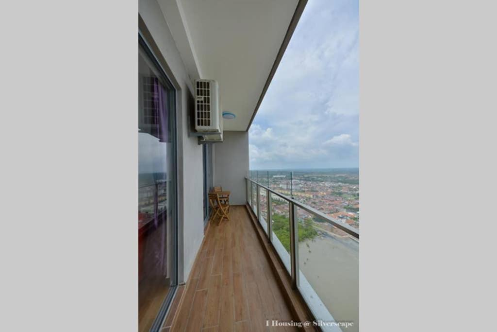 Ken Home Silverscape Block A 5pax , Wi-Fi , Netflix Malacca Exterior foto