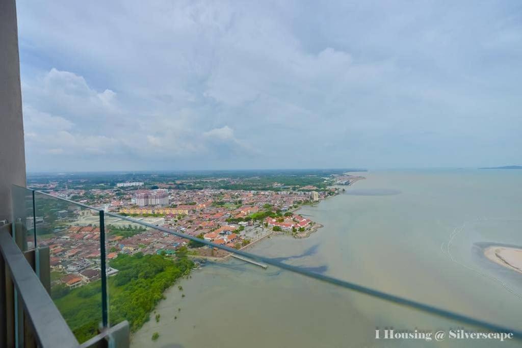 Ken Home Silverscape Block A 5pax , Wi-Fi , Netflix Malacca Exterior foto
