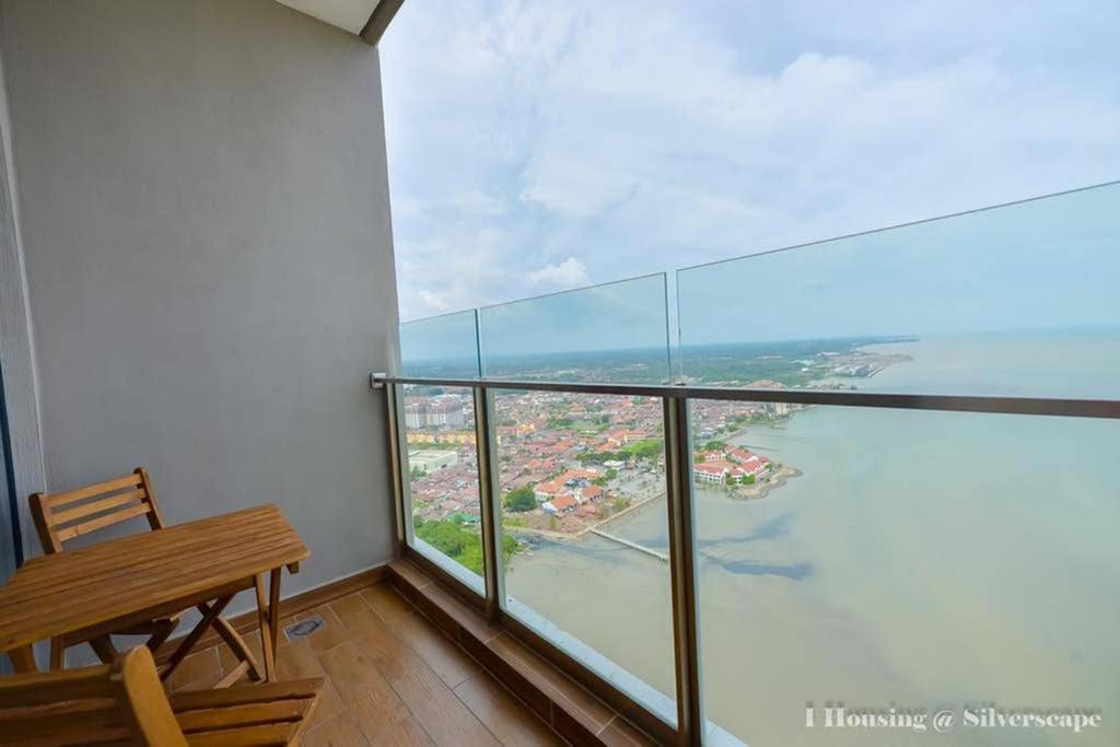 Ken Home Silverscape Block A 5pax , Wi-Fi , Netflix Malacca Exterior foto