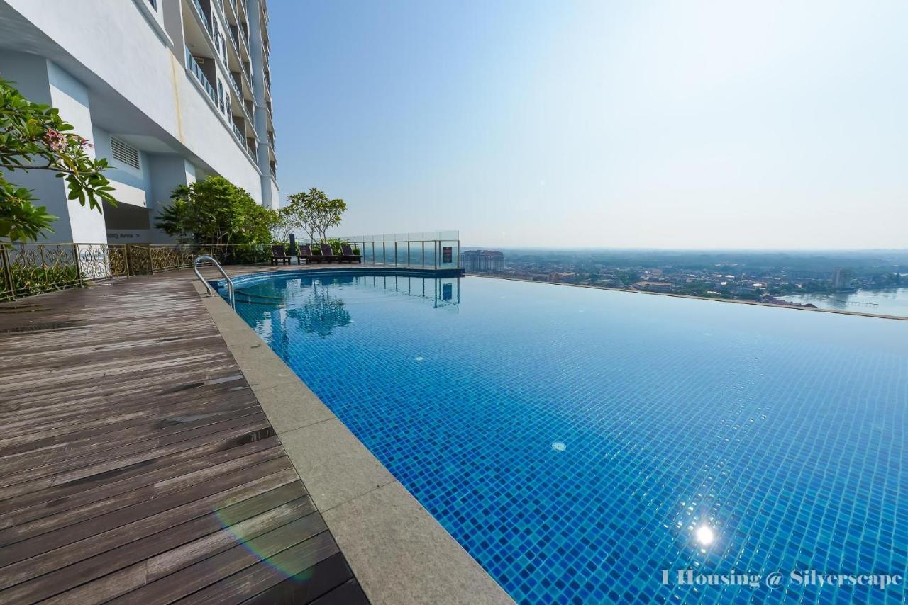 Ken Home Silverscape Block A 5pax , Wi-Fi , Netflix Malacca Exterior foto